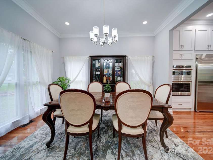 119 Plantation Drive, Mooresville, NC 28117.  MLS# CAR4198986, YatesRealty ID 7020. Formal Dining Room Opens to Gorgeous Kitchen