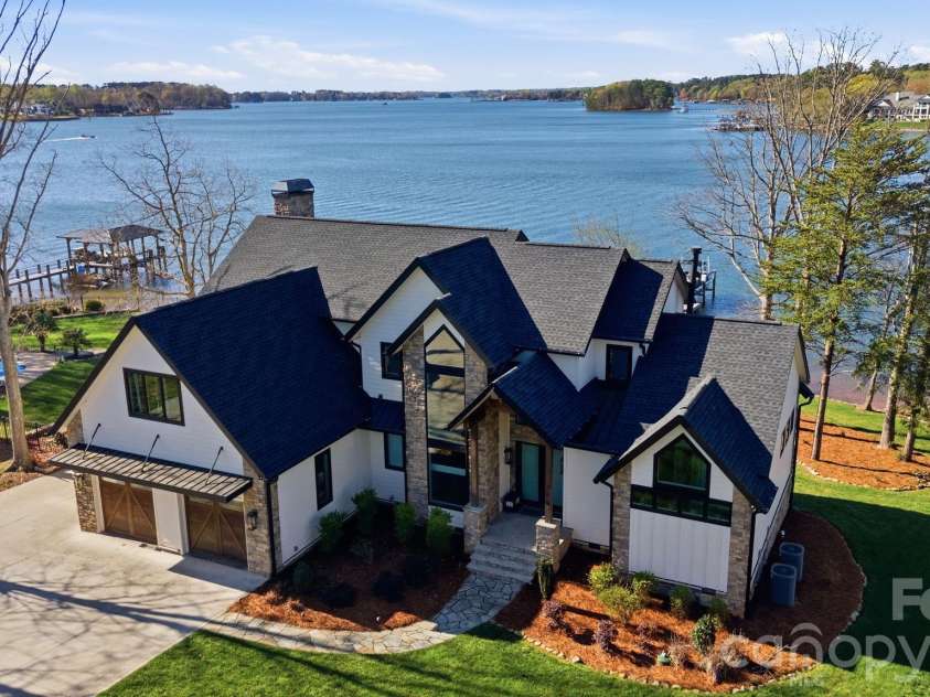 7748 Harbor Lane, Denver, NC 28037.  MLS# CAR4357257, YatesRealty ID 7022. 