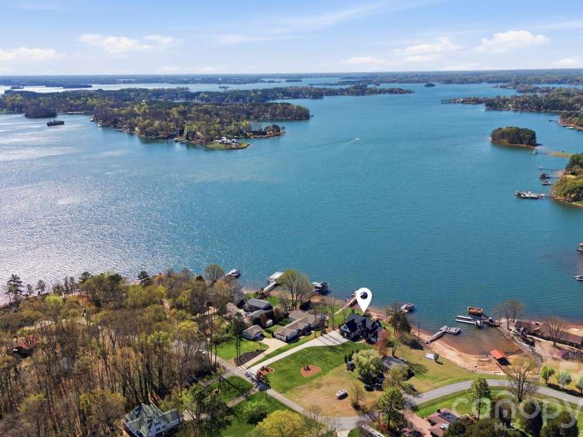 7748 Harbor Lane, Denver, NC 28037.  MLS# CAR4357257, YatesRealty ID 7022. 