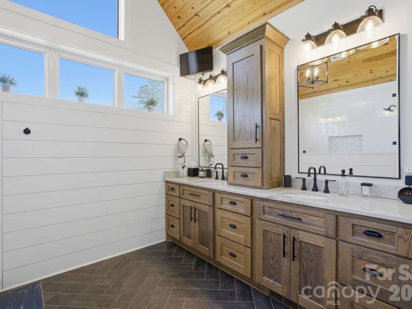 7748 Harbor Lane, Denver, NC 28037.  MLS# CAR4357257, YatesRealty ID 7022. 