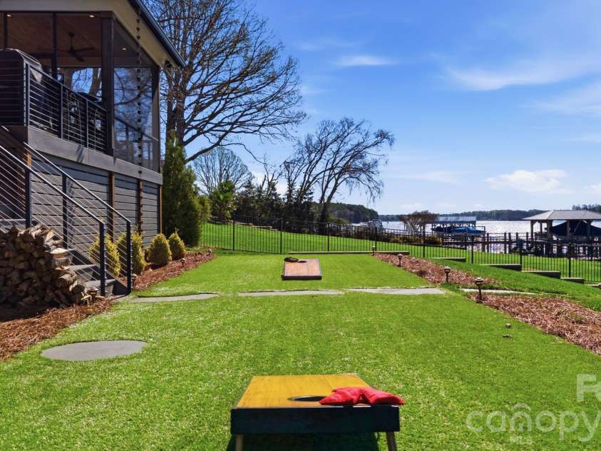 7748 Harbor Lane, Denver, NC 28037.  MLS# CAR4357257, YatesRealty ID 7022. 