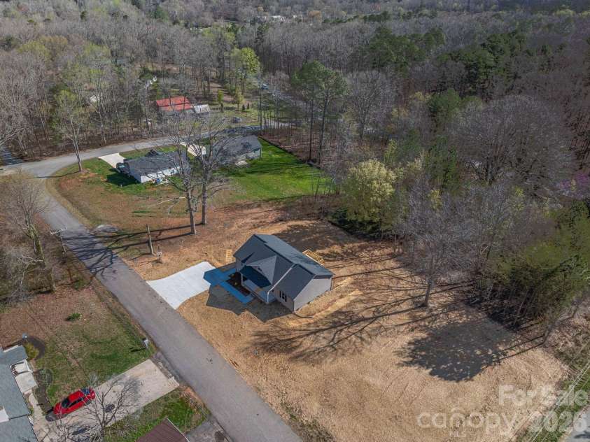 1928 Noles Circle, Lincolnton, NC 28092.  MLS# CAR4359715, YatesRealty ID 7023. 