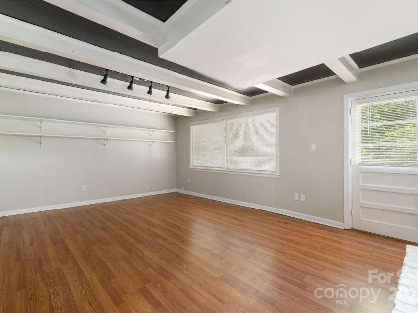 6325 Elmwood Circle, Charlotte, NC 28214.  MLS# CAR4246799, YatesRealty ID 7024. 