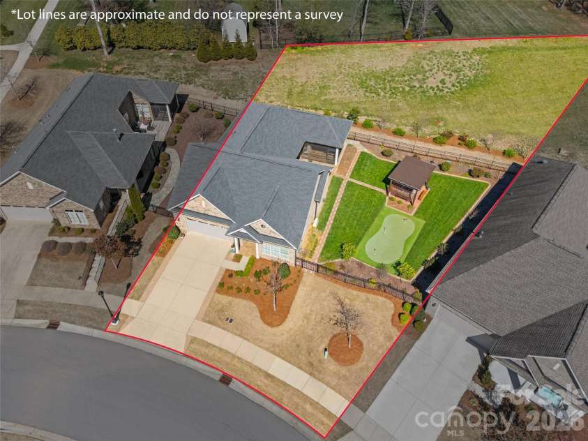 5232 Courtyard Lane, Belmont, NC 28012.  MLS# CAR4359037, YatesRealty ID 7025. 