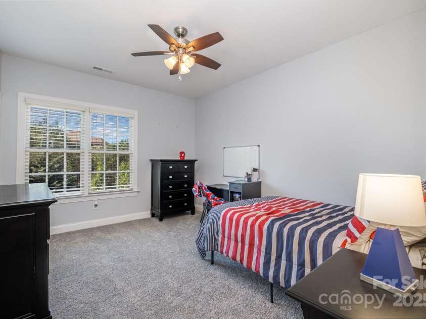 16636 Flintrock Falls Lane, Charlotte, NC 28278.  MLS# CAR4245046, YatesRealty ID 7026. 2nd floor bedroom 3