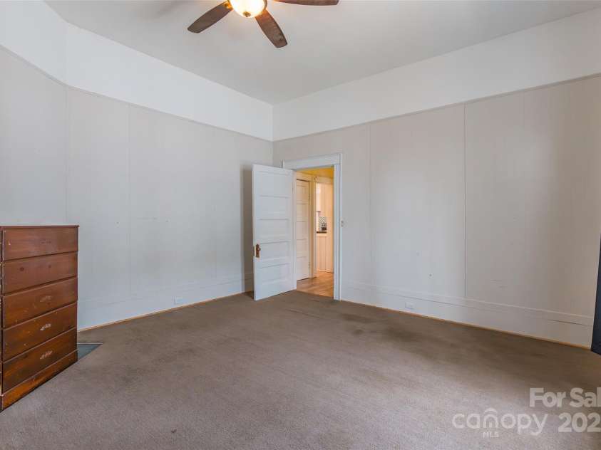 107 Hampton Street, Chester, SC 29706.  MLS# CAR4330673, YatesRealty ID 7027. 