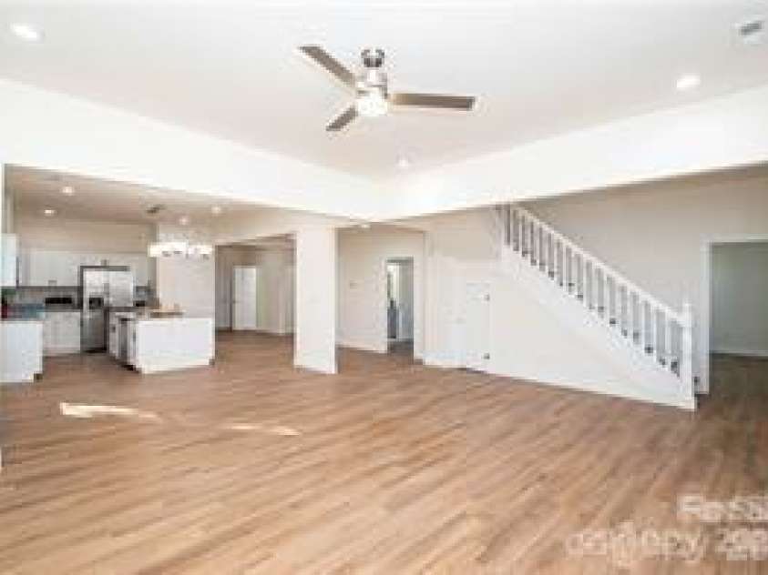 115 Lacy Street, Chester, SC 29706.  MLS# CAR4288204, YatesRealty ID 7028. 