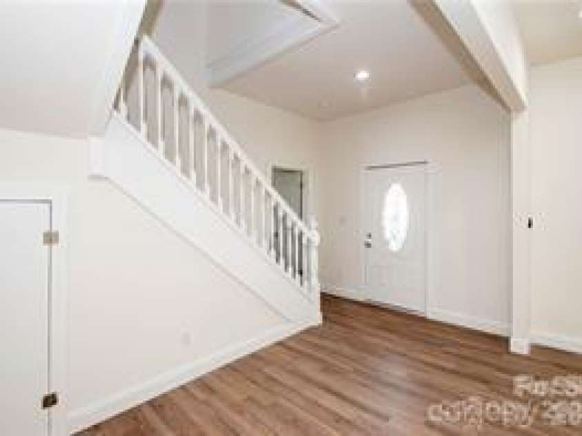 115 Lacy Street, Chester, SC 29706.  MLS# CAR4288204, YatesRealty ID 7028. 