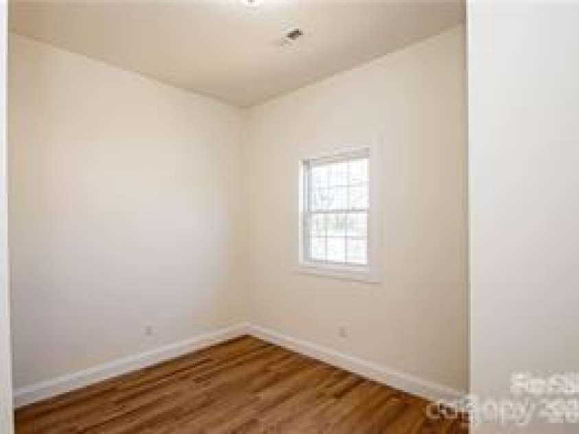 115 Lacy Street, Chester, SC 29706.  MLS# CAR4288204, YatesRealty ID 7028. 