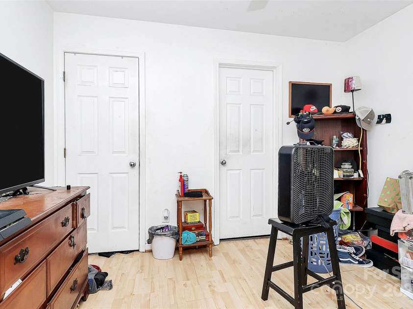307 Mcneely Avenue, Mooresville, NC 28115.  MLS# CAR4220900, YatesRealty ID 7028. 