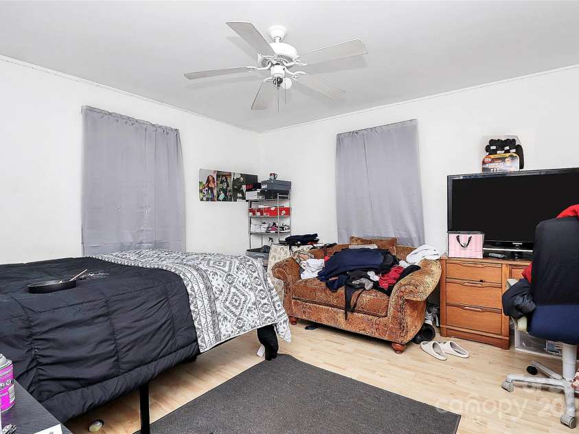 307 Mcneely Avenue, Mooresville, NC 28115.  MLS# CAR4220900, YatesRealty ID 7028. 