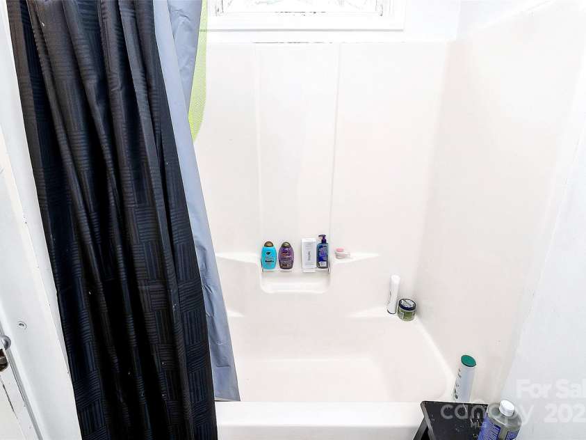 307 Mcneely Avenue, Mooresville, NC 28115.  MLS# CAR4220900, YatesRealty ID 7028. 