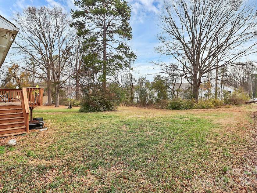 307 Mcneely Avenue, Mooresville, NC 28115.  MLS# CAR4220900, YatesRealty ID 7028. 