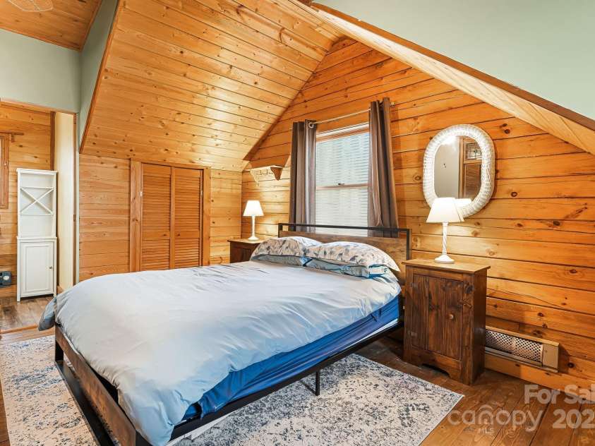 2977 Heath Peak Road, Waynesville, NC 28785.  MLS# CAR4247346, YatesRealty ID 7029. 