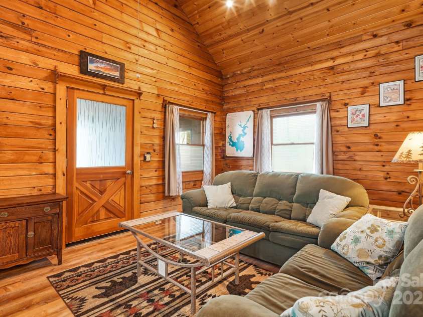 2977 Heath Peak Road, Waynesville, NC 28785.  MLS# CAR4300239, YatesRealty ID 7029. 