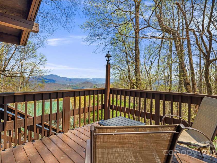 2977 Heath Peak Road, Waynesville, NC 28785.  MLS# CAR4300239, YatesRealty ID 7029. 