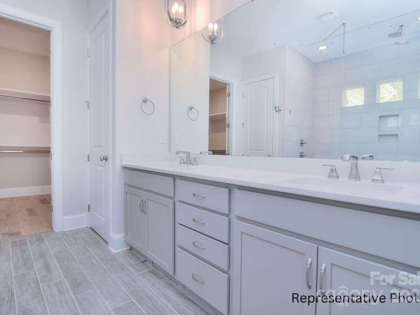 106 Windbluff Court, Statesville, NC 28677.  MLS# CAR4127962, YatesRealty ID 703. 