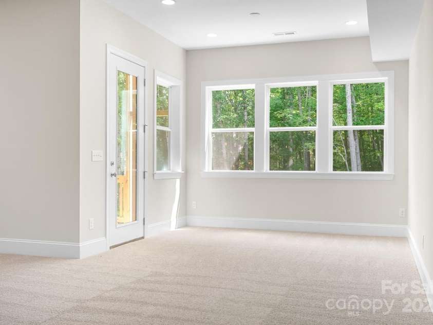 106 Windbluff Court, Statesville, NC 28677.  MLS# CAR4294254, YatesRealty ID 703. 