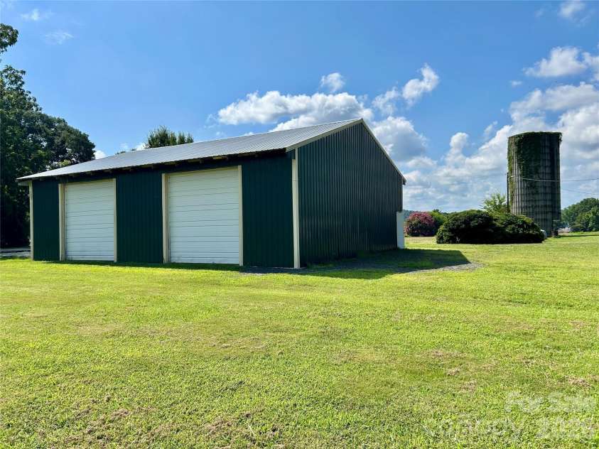 16801 Randalls Ferry Road, Norwood, NC 28128.  MLS# CAR4285843, YatesRealty ID 7032. 