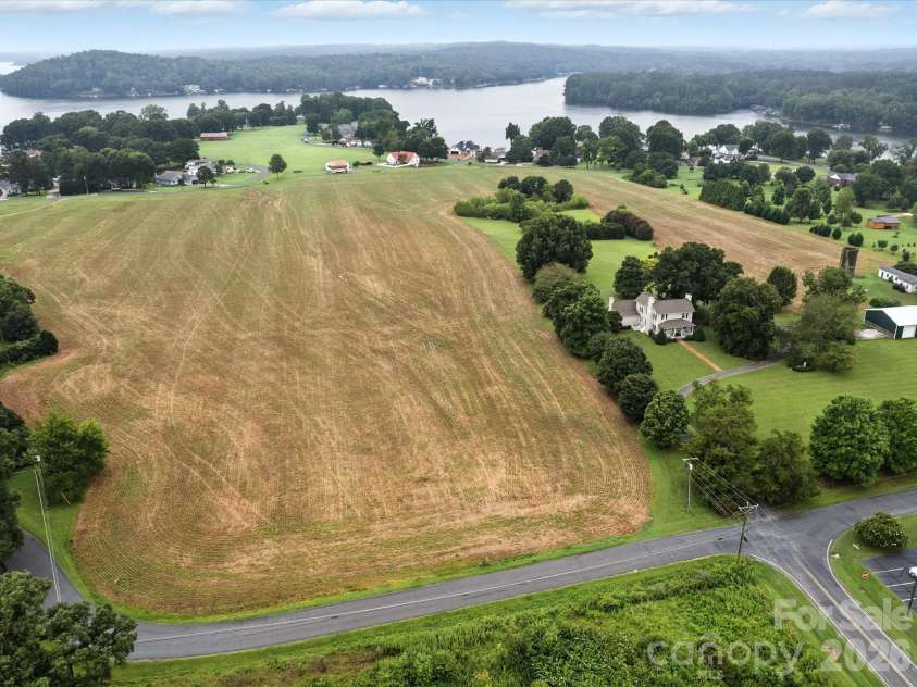 16801 Randalls Ferry Road, Norwood, NC 28128.  MLS# CAR4285843, YatesRealty ID 7032. 