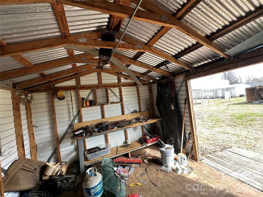 4621 Buffalo Shoals Road, Maiden, NC 28650.  MLS# CAR4353897, YatesRealty ID 7033. 