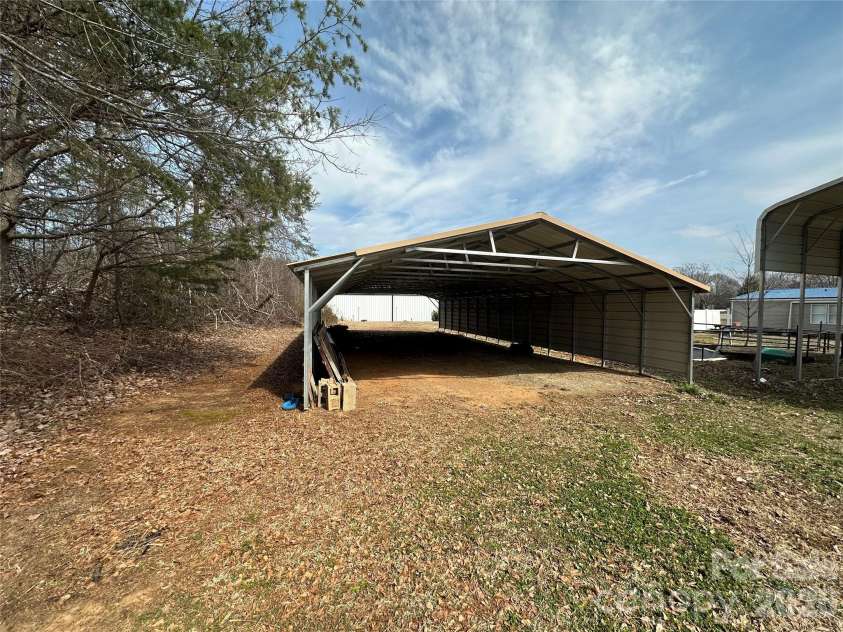 4621 Buffalo Shoals Road, Maiden, NC 28650.  MLS# CAR4353897, YatesRealty ID 7033. 