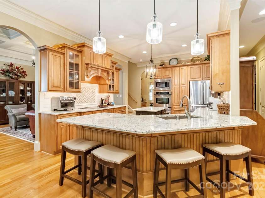 9200 Kingsmead Lane, Waxhaw, NC 28173.  MLS# CAR4247778, YatesRealty ID 7033. 