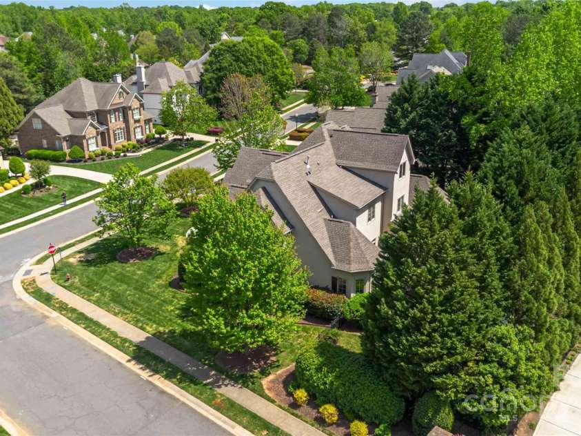 9200 Kingsmead Lane, Waxhaw, NC 28173.  MLS# CAR4247778, YatesRealty ID 7033. 