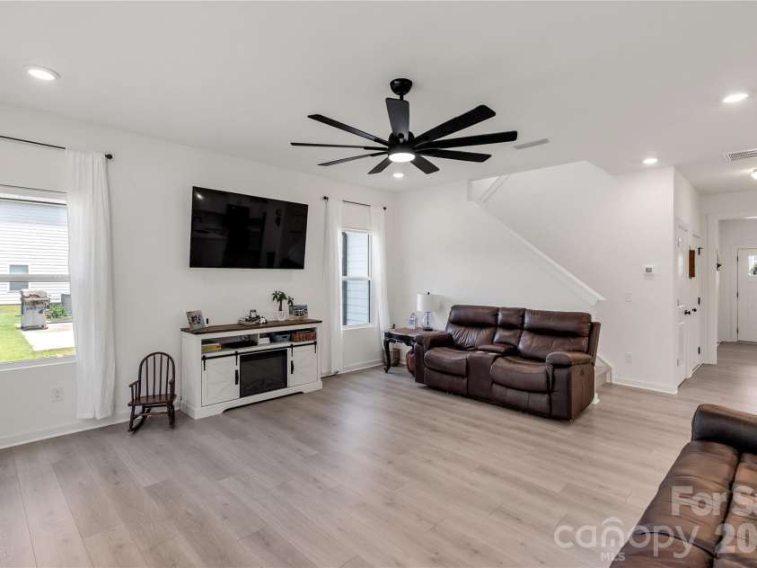 11117 Argosy Drive, Lancaster, SC 29720.  MLS# CAR4335276, YatesRealty ID 7034. 