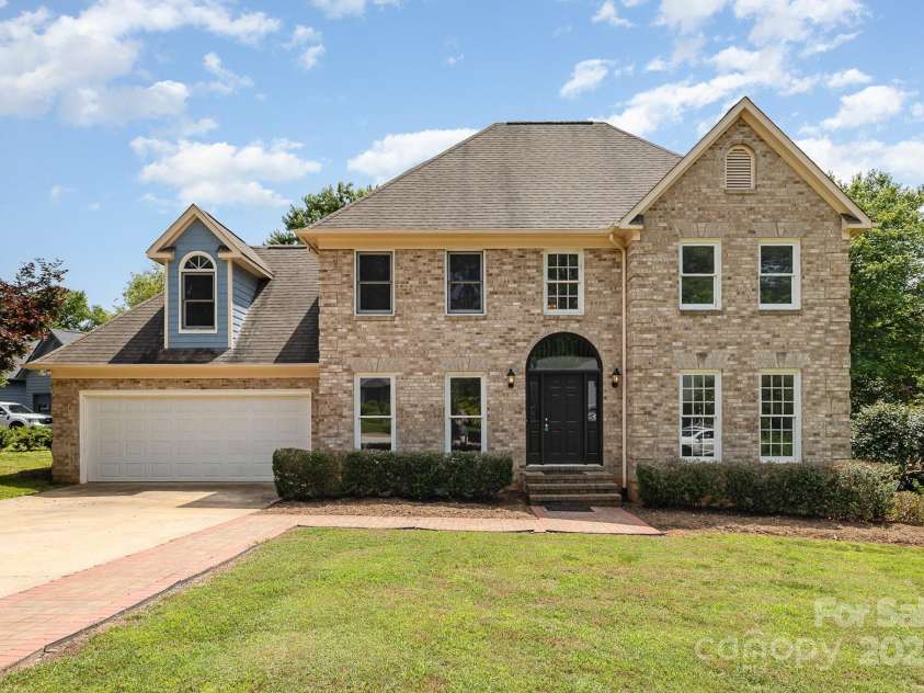 109 Arabian Lane, Salisbury, NC 28147.  MLS# CAR4252270, YatesRealty ID 7035. 