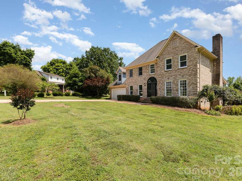 109 Arabian Lane, Salisbury, NC 28147.  MLS# CAR4252270, YatesRealty ID 7035. 