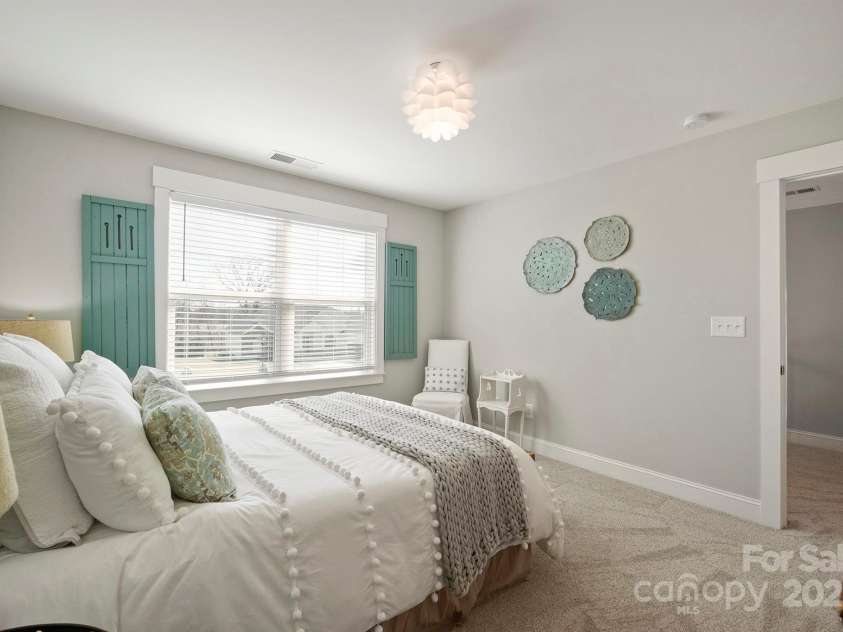 190 Hidden Meadows Drive, Mooresville, NC 28117.  MLS# CAR4227857, YatesRealty ID 7035. 