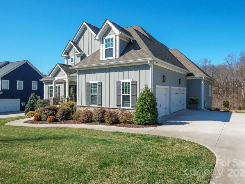190 Hidden Meadows Drive, Mooresville, NC 28117.  MLS# CAR4227857, YatesRealty ID 7035. Three Car Side Load Garage