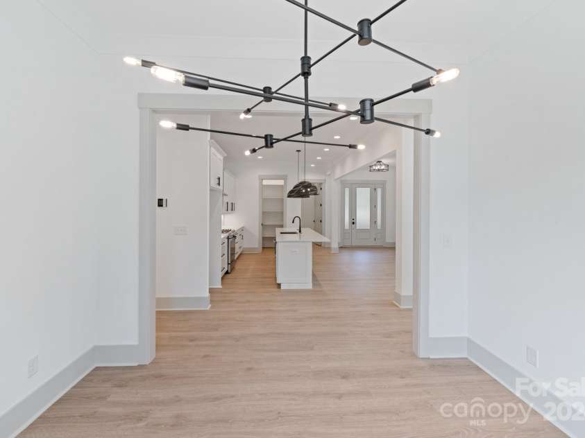 1529 Beckwith Place, Charlotte, NC 28205.  MLS# CAR4155227, YatesRealty ID 7036. Dining Room