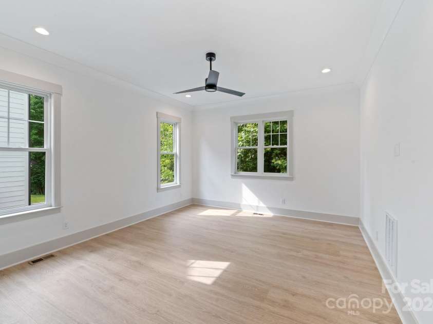 1529 Beckwith Place, Charlotte, NC 28205.  MLS# CAR4155227, YatesRealty ID 7036. Primary bedroom