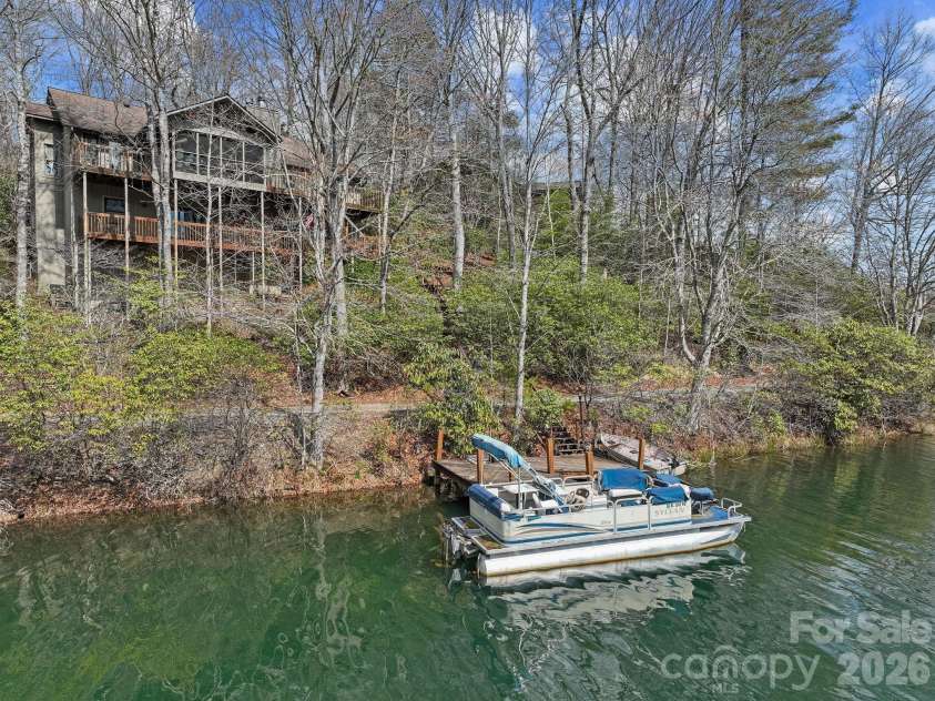 306 Sequoyah Lane, Brevard, NC 28712.  MLS# CAR4355647, YatesRealty ID 7036. 