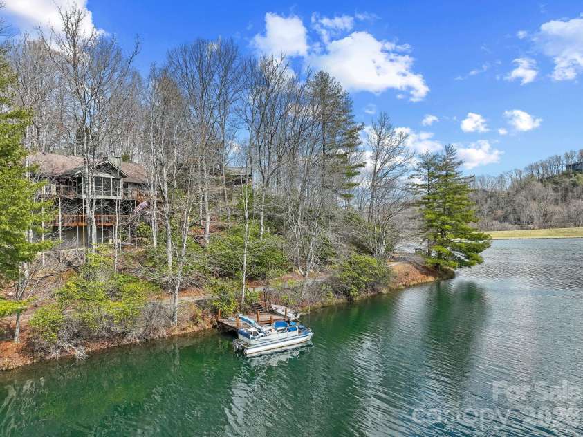 306 Sequoyah Lane, Brevard, NC 28712.  MLS# CAR4355647, YatesRealty ID 7036. 