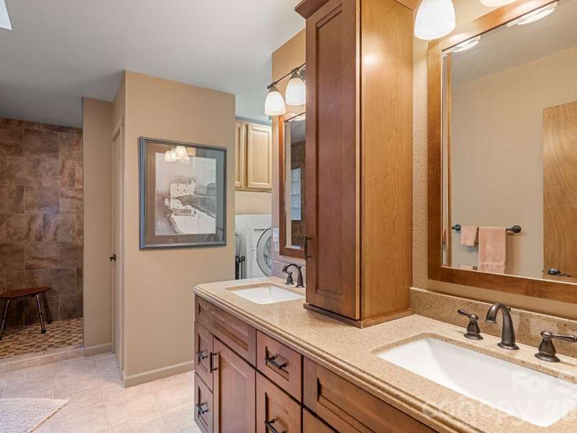 306 Sequoyah Lane, Brevard, NC 28712.  MLS# CAR4355647, YatesRealty ID 7036. 