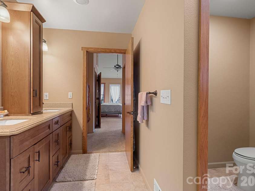 306 Sequoyah Lane, Brevard, NC 28712.  MLS# CAR4355647, YatesRealty ID 7036. 