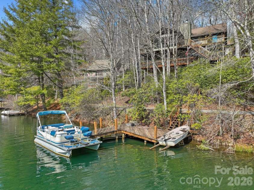 306 Sequoyah Lane, Brevard, NC 28712.  MLS# CAR4355647, YatesRealty ID 7036. 