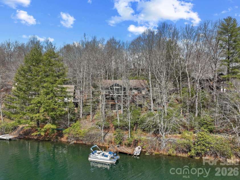 306 Sequoyah Lane, Brevard, NC 28712.  MLS# CAR4355647, YatesRealty ID 7036. 