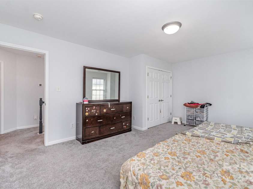 2823 Oakdale Pasture Drive, Charlotte, NC 28216.  MLS# CAR4303288, YatesRealty ID 7037. 