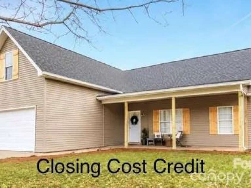201 Tarrington Drive, Statesville, NC 28625.  MLS# CAR4293154, YatesRealty ID 704. 