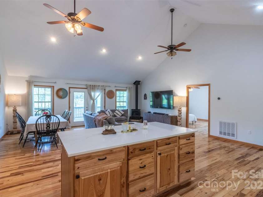 980 South River Road, Sylva, NC 28779.  MLS# CAR4256490, YatesRealty ID 704. 