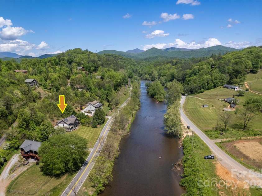 980 South River Road, Sylva, NC 28779.  MLS# CAR4256490, YatesRealty ID 704. 