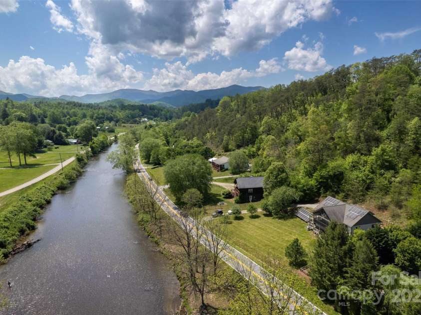 980 South River Road, Sylva, NC 28779.  MLS# CAR4256490, YatesRealty ID 704. 