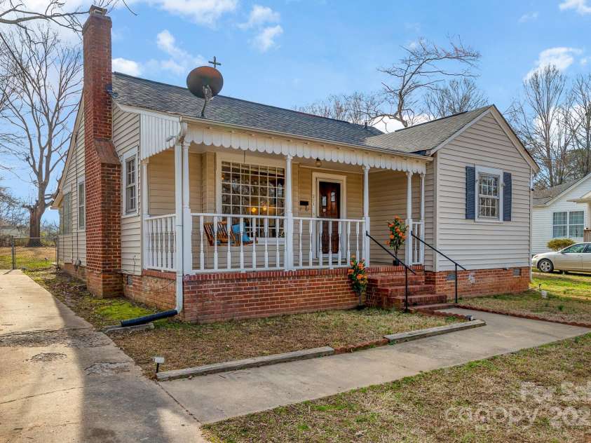 201 Wiley Avenue, York, SC 29745.  MLS# CAR4230792, YatesRealty ID 7042. 