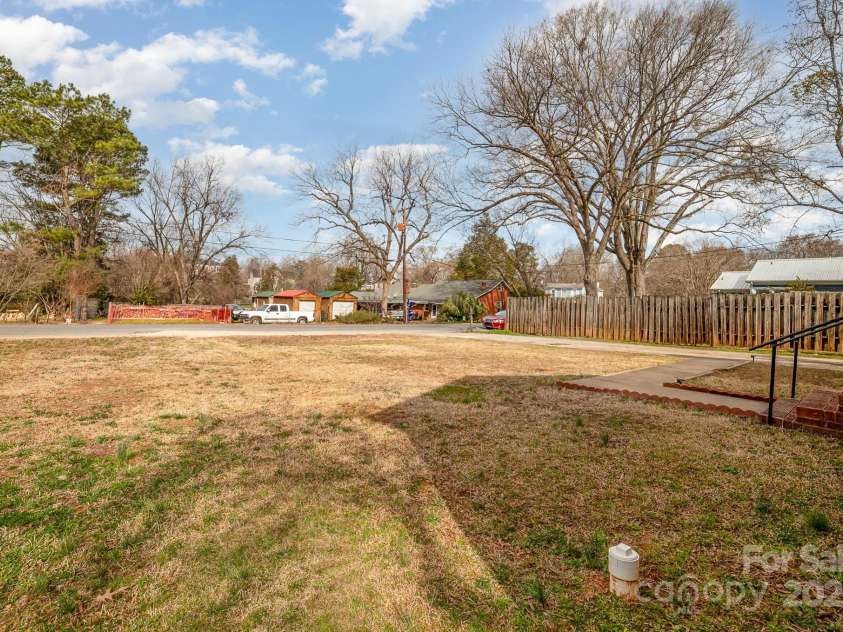 201 Wiley Avenue, York, SC 29745.  MLS# CAR4230792, YatesRealty ID 7042. 