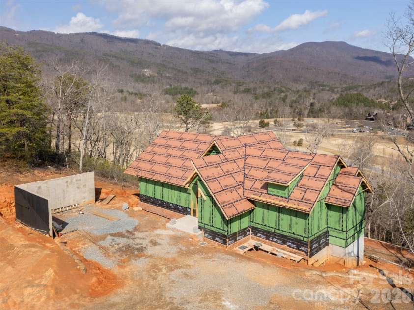2015 Deep Gap Farm Road, Mill Spring, NC 28756.  MLS# CAR4176264, YatesRealty ID 7042. 