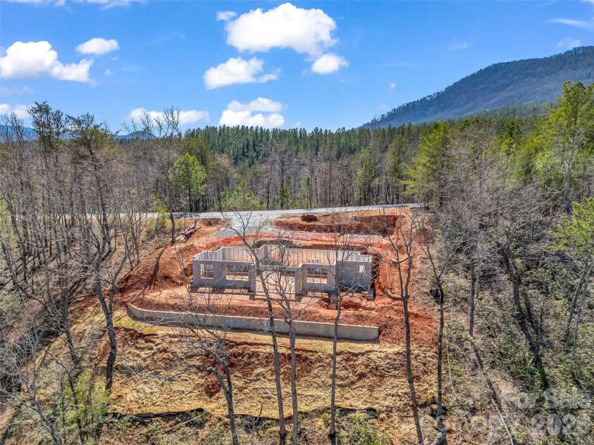 2015 Deep Gap Farm Road, Mill Spring, NC 28756.  MLS# CAR4176264, YatesRealty ID 7042. 
